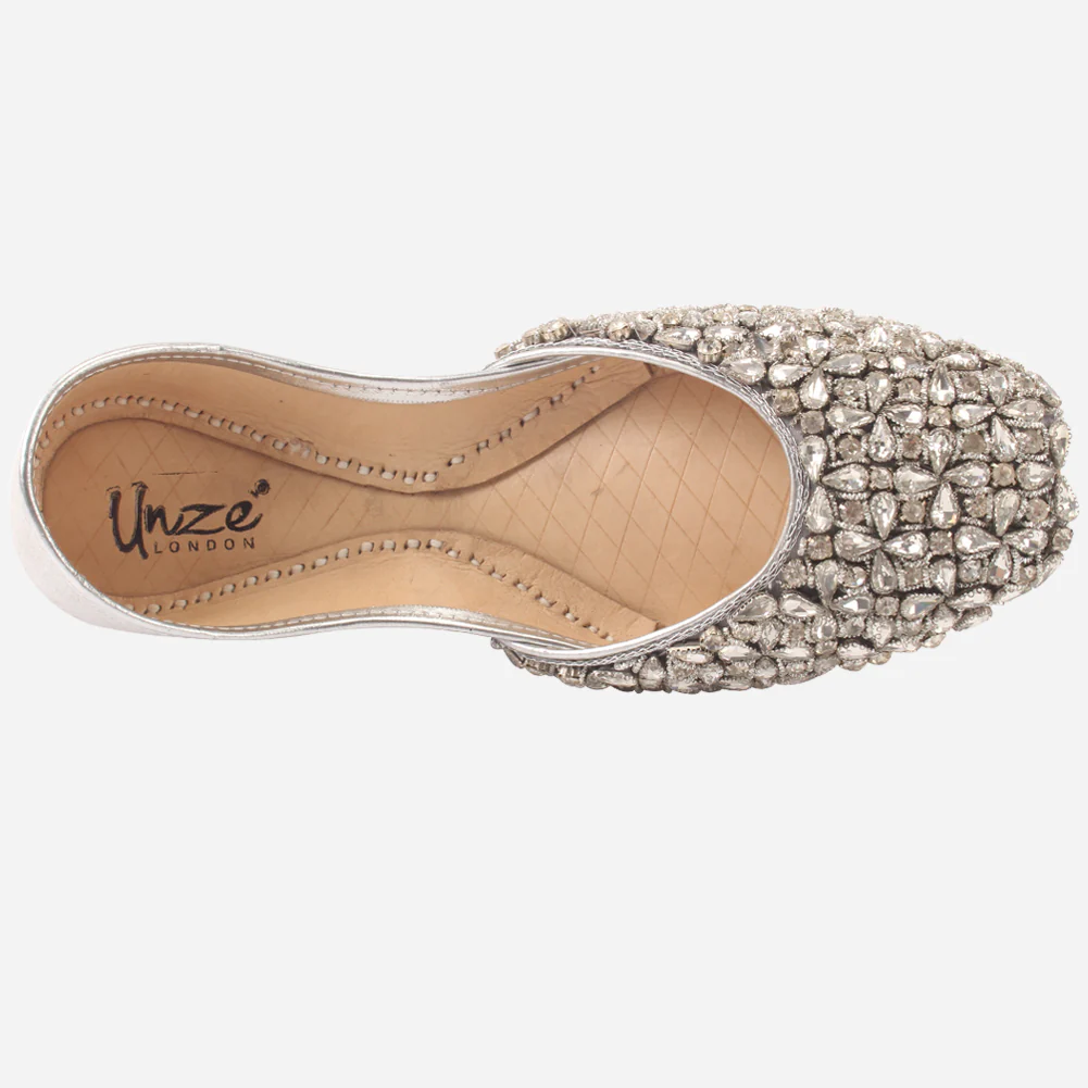 Women "NIKKO" Embellished Slip On Khussa - Image 4