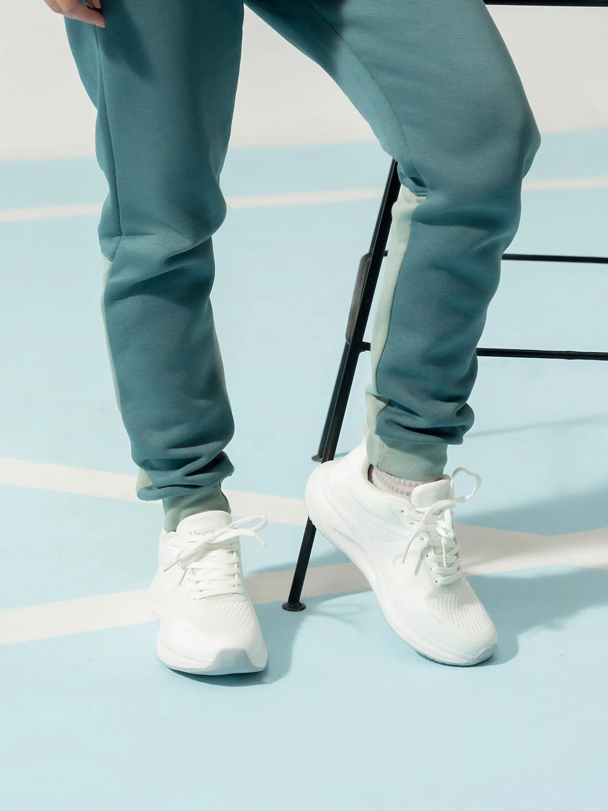 Women "PABLOF" Lightweight Trainers - Image 10