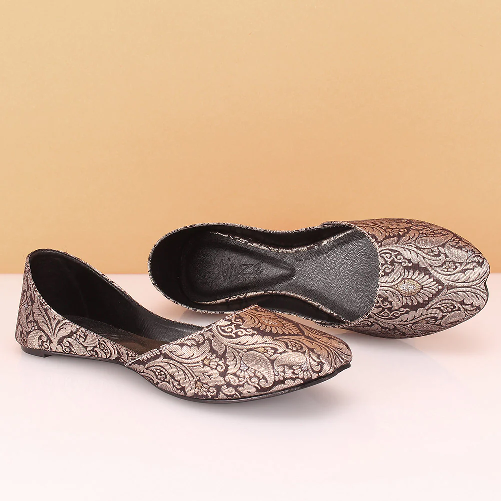 Women "POLINA" Slip On Punjabi Khussa - Image 6