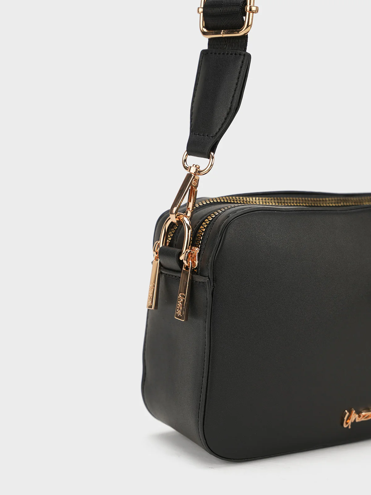 Women "QUINN" Modern Crossbody Bag - Image 5