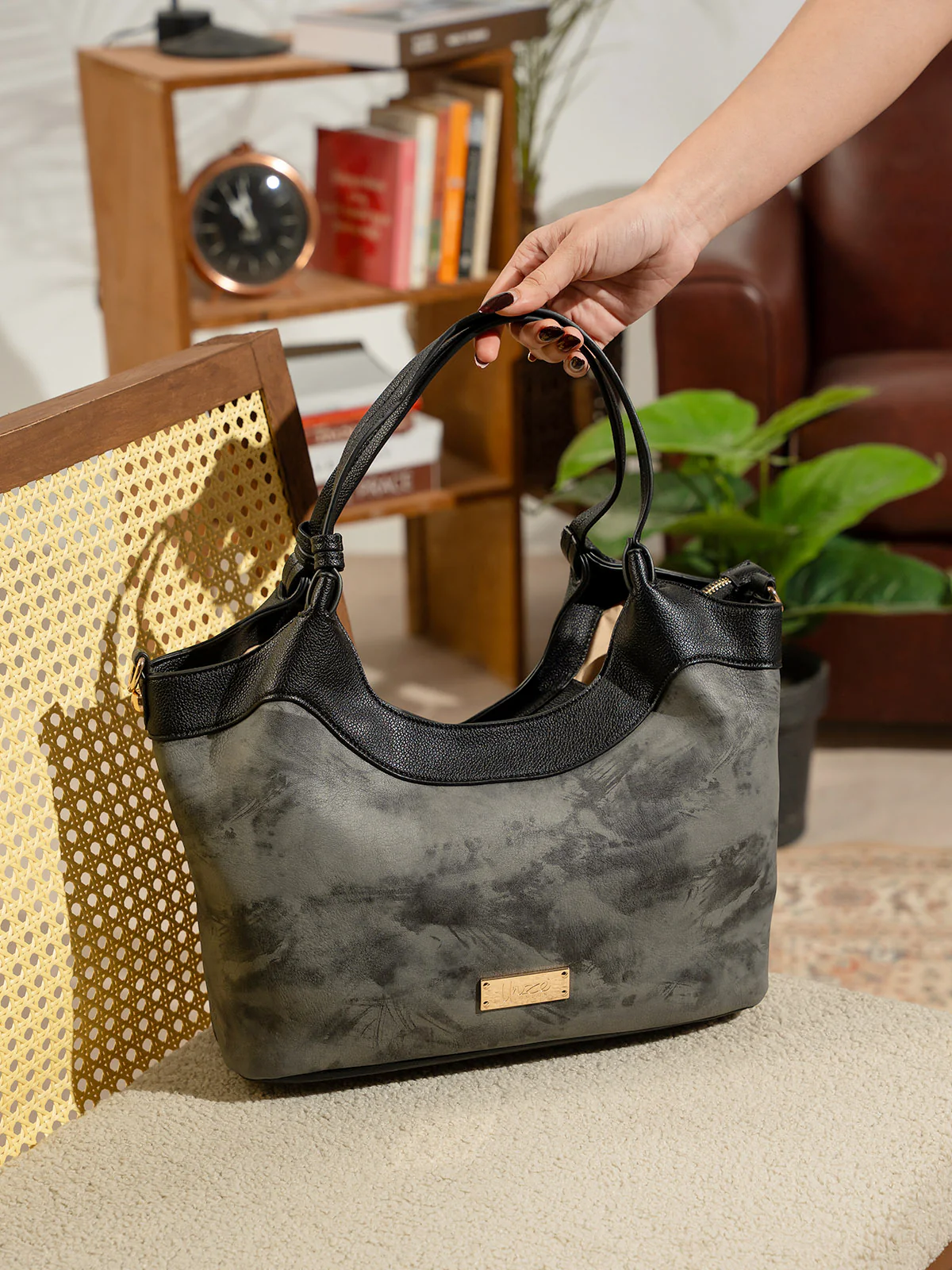 Women "SENNA" Perfect Casual Bag - Image 10