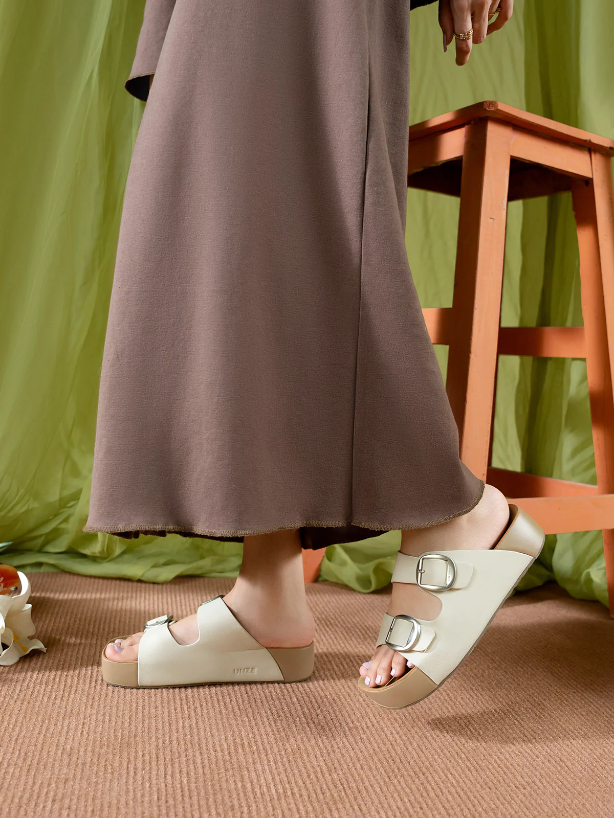 Women "SOREN "Modern Look Slippers - Image 3