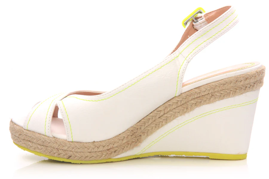 Women Stitched Detailing Wedge Sandal - Image 3