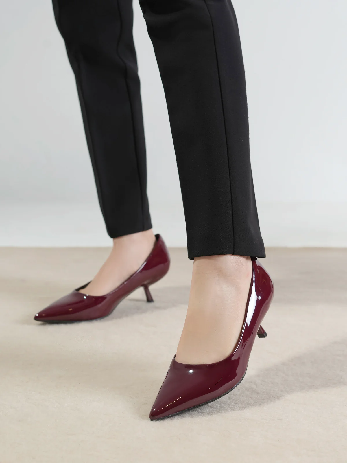Women "SUTEKH" Low Heel Casual Courts - Image 3