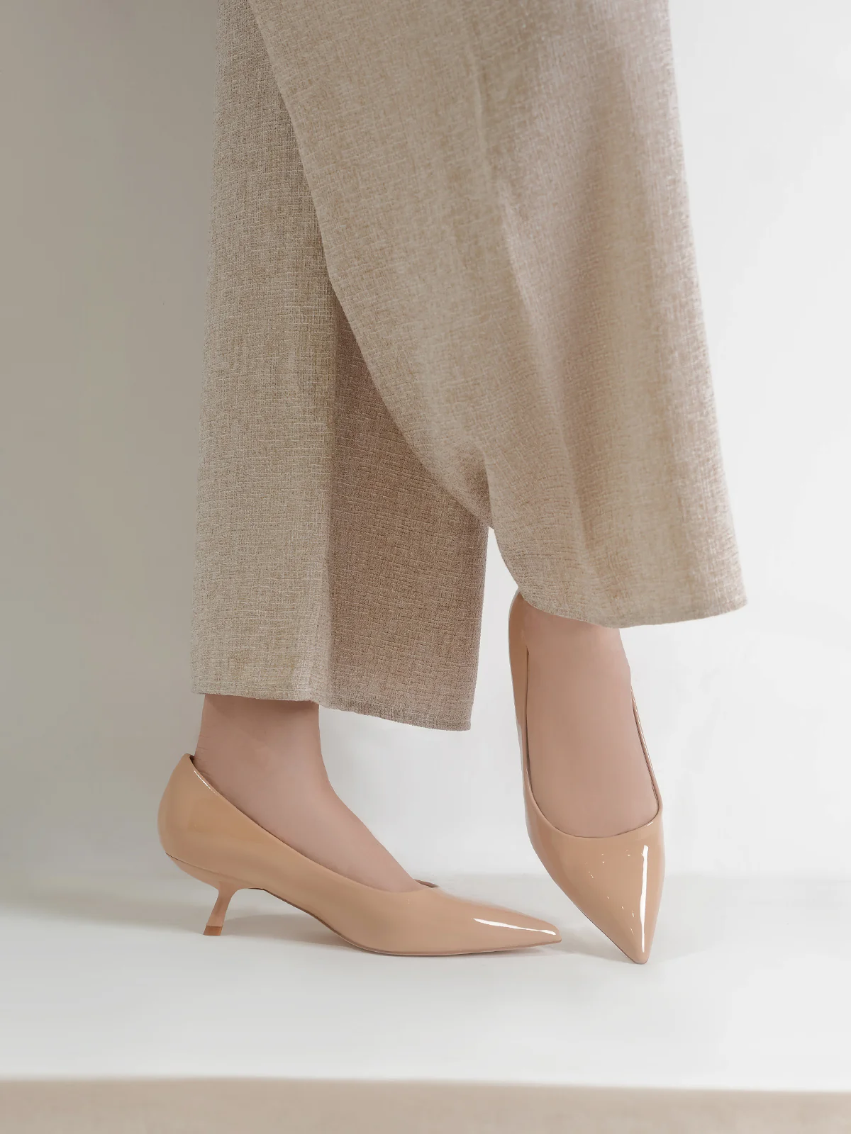 Women "SUTEKH" Low Heel Casual Courts - Image 6