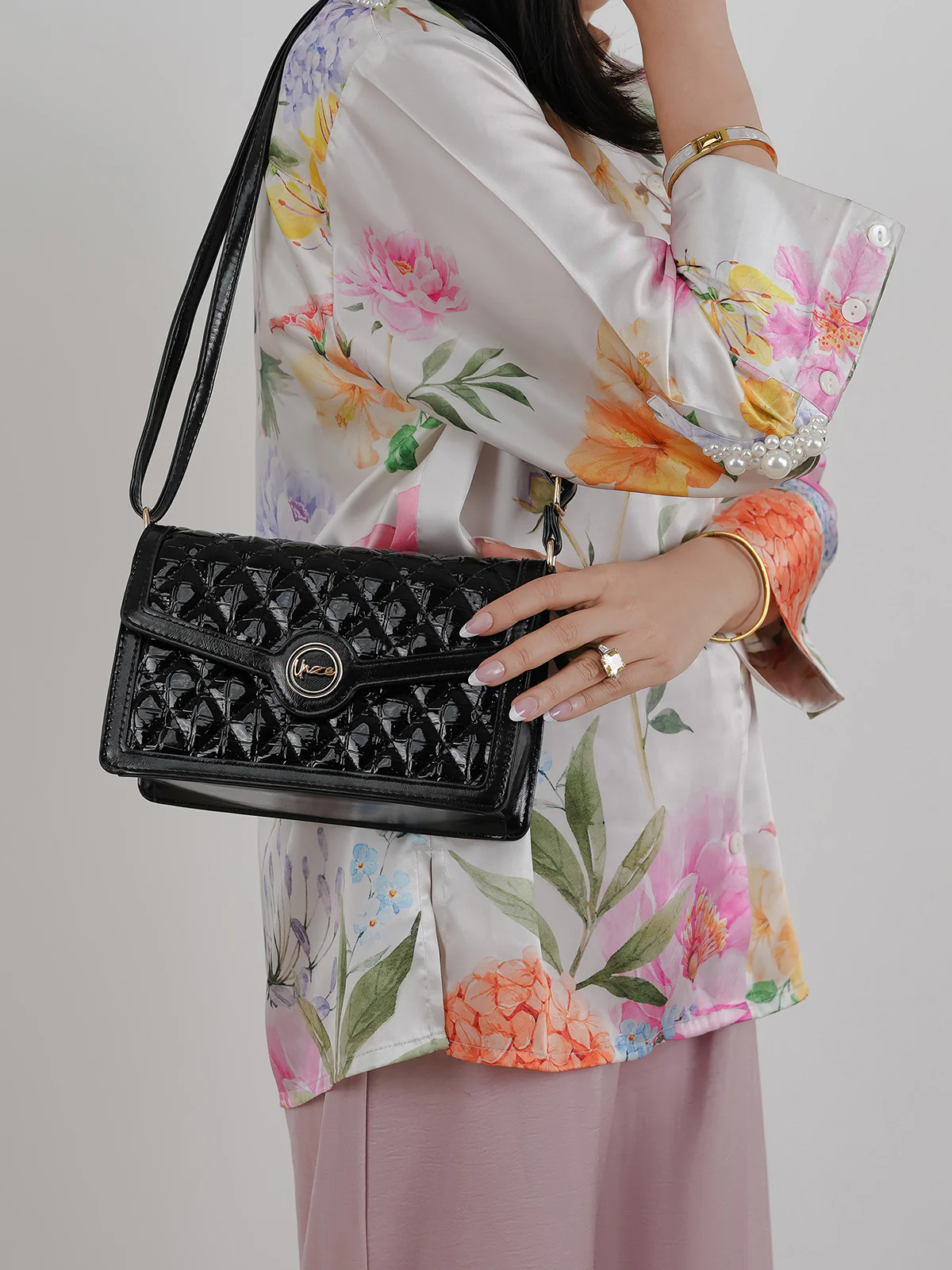 Women "TAMAL" Stylish Shoulder Bags
