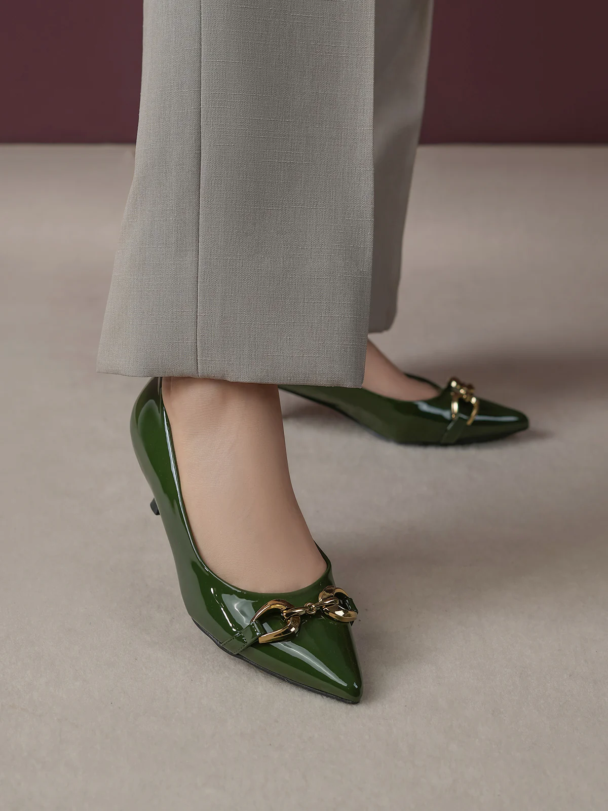 Women "TAURED" Causal Smooth Courts - Image 3
