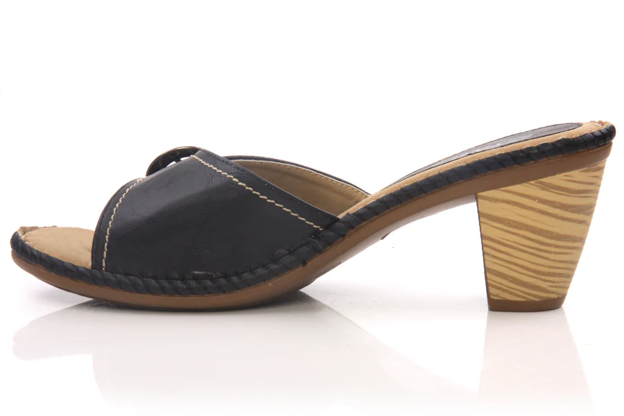 Womens Casual 'Clarice' Slip on Sandals - Image 3