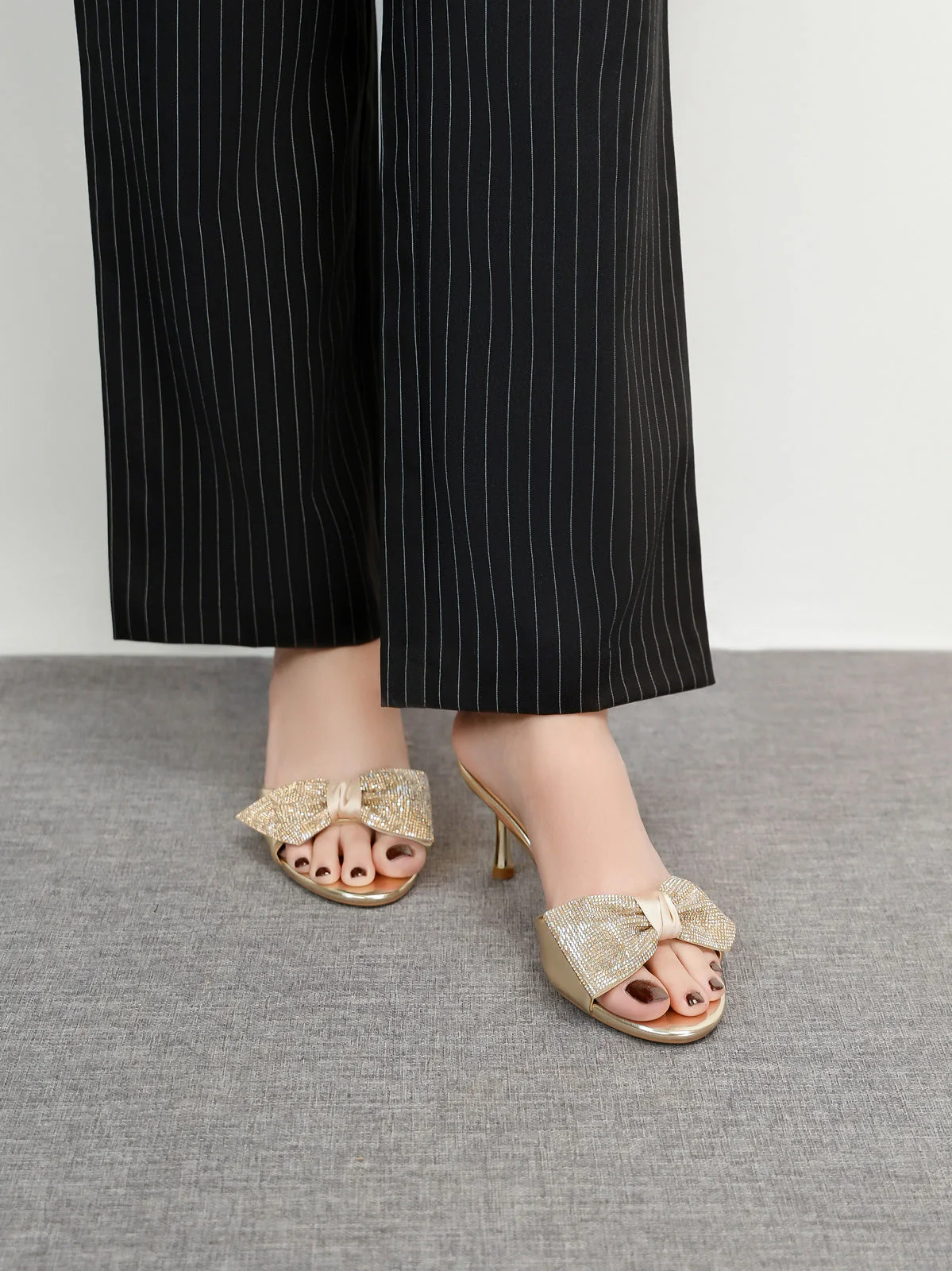 Womens "EUODIA" Shimmery Decorated Sandals - Image 6