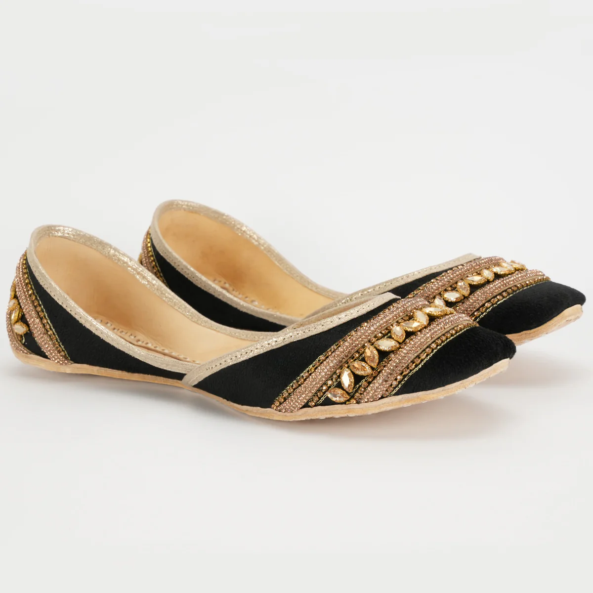 Women's "KEISIA" Embroidered Khussa - Image 2