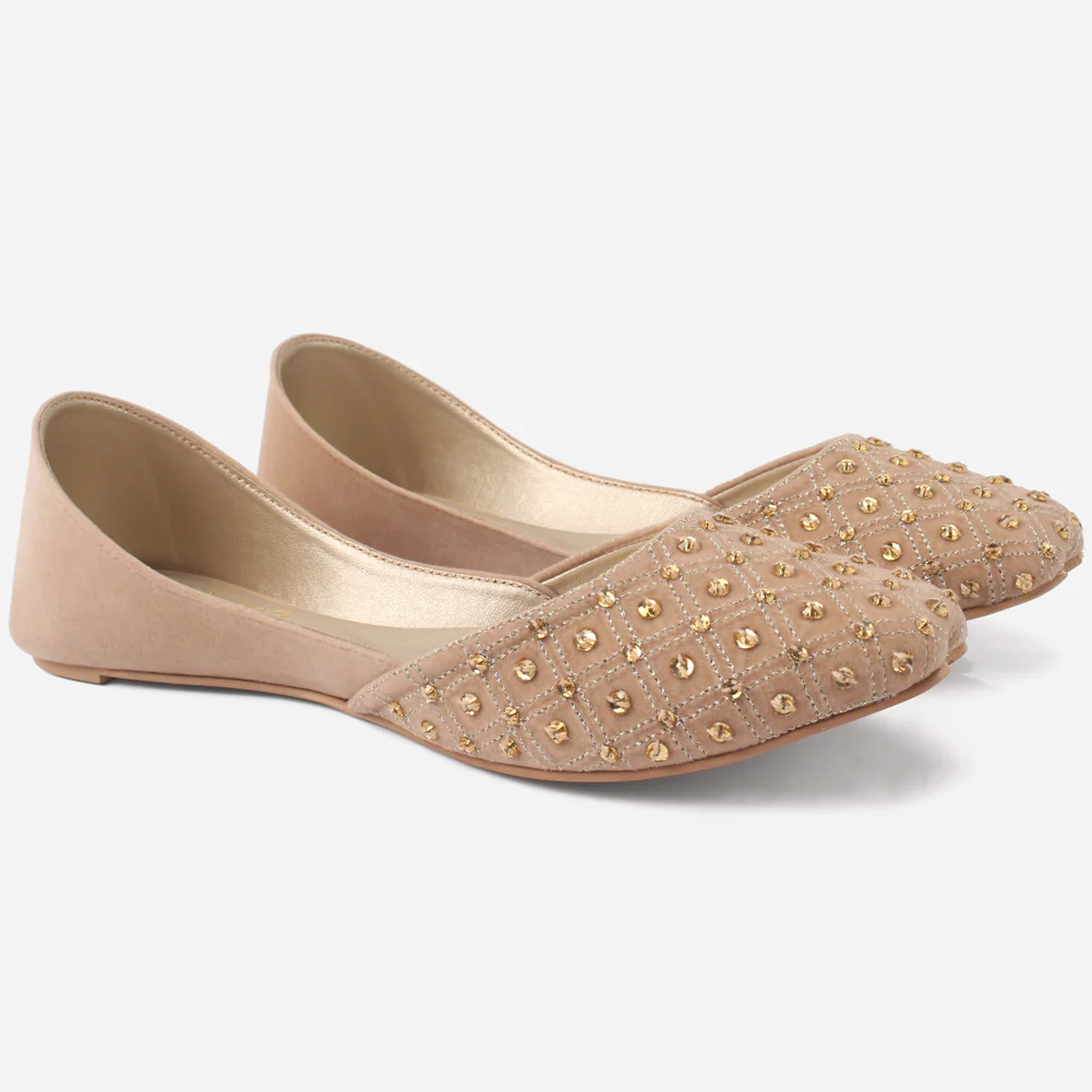 Women's "LOWERA" Embellished Leather Indian Khussa - Image 2