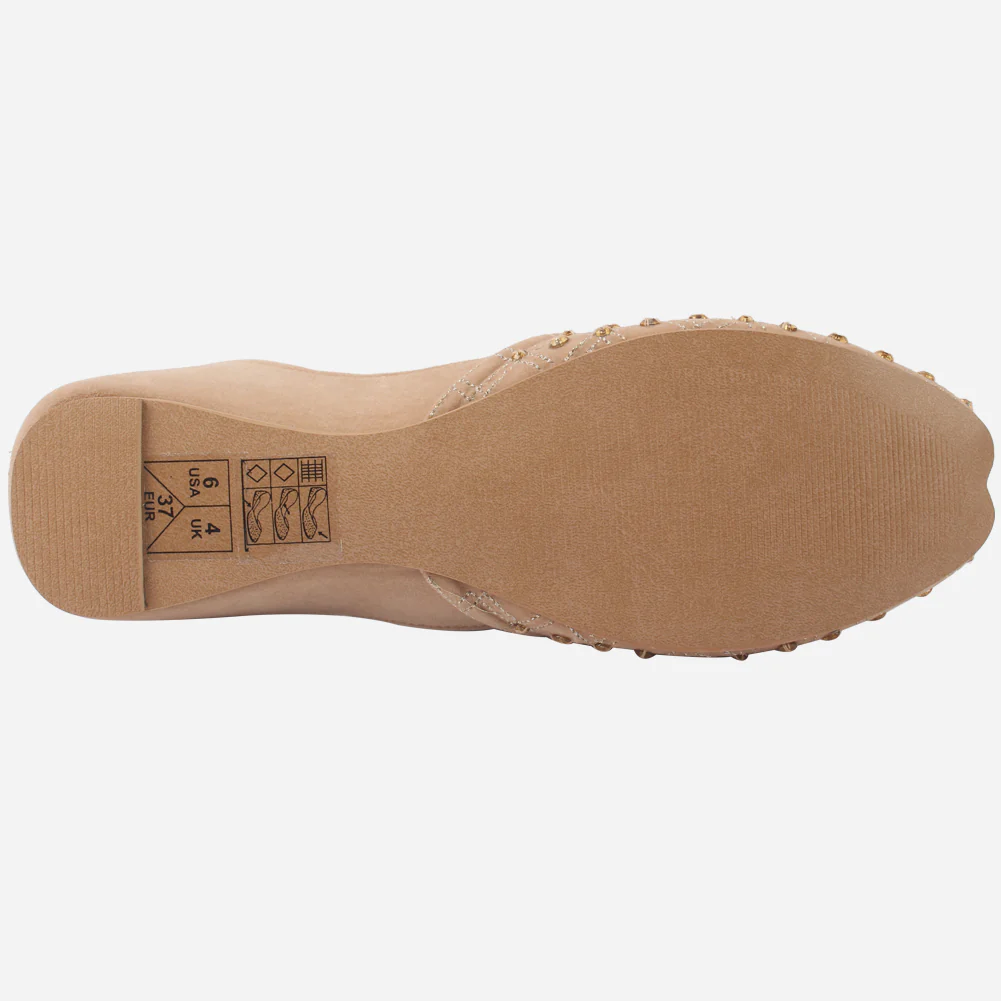 Women's "LOWERA" Embellished Leather Indian Khussa - Image 5