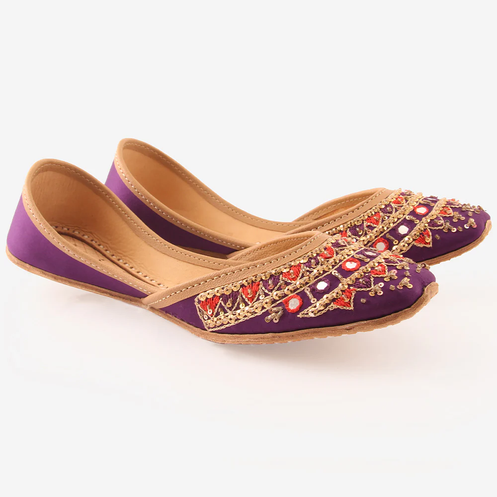 Womens "MYRSE" Embellished Leather Indian Khussa - Image 2