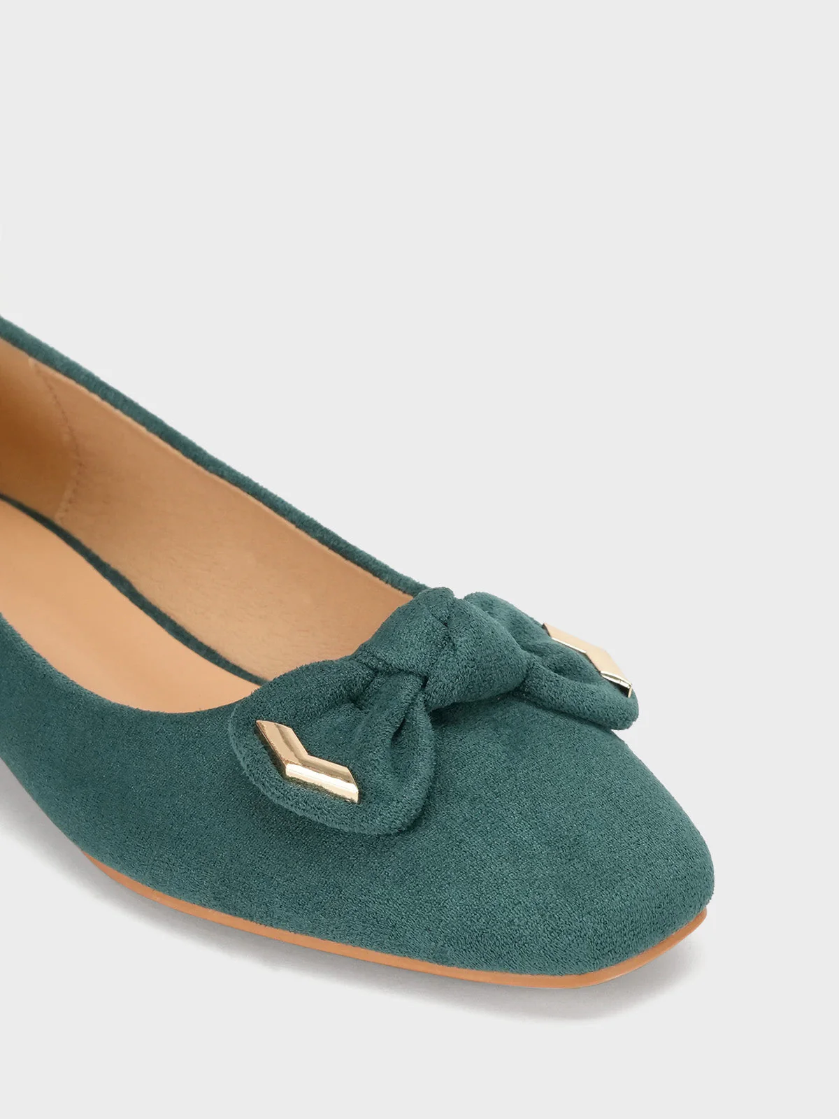 Womens "OKAPARA" Bow Accented Casual Pumps - Image 4